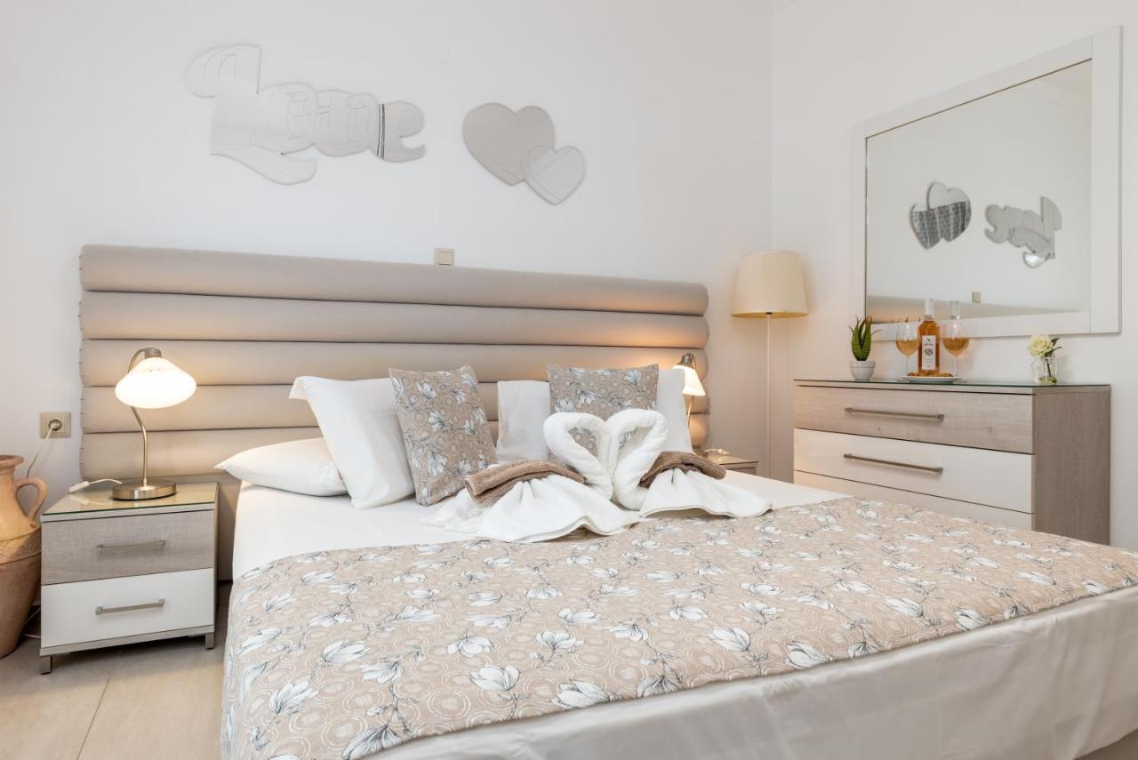 Panos Luxury Studios Páros Exteriér fotografie