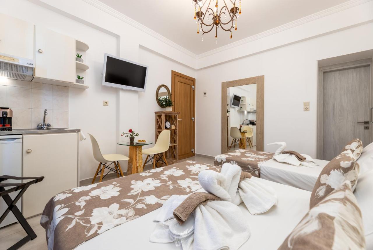 Panos Luxury Studios Páros Exteriér fotografie